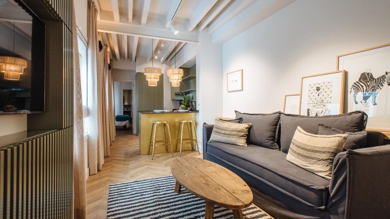 R26 Suites Sevilla エクステリア 写真