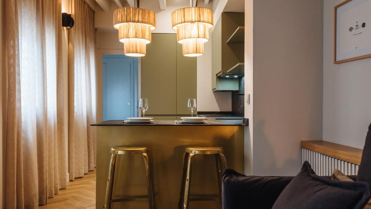 R26 Suites Sevilla エクステリア 写真
