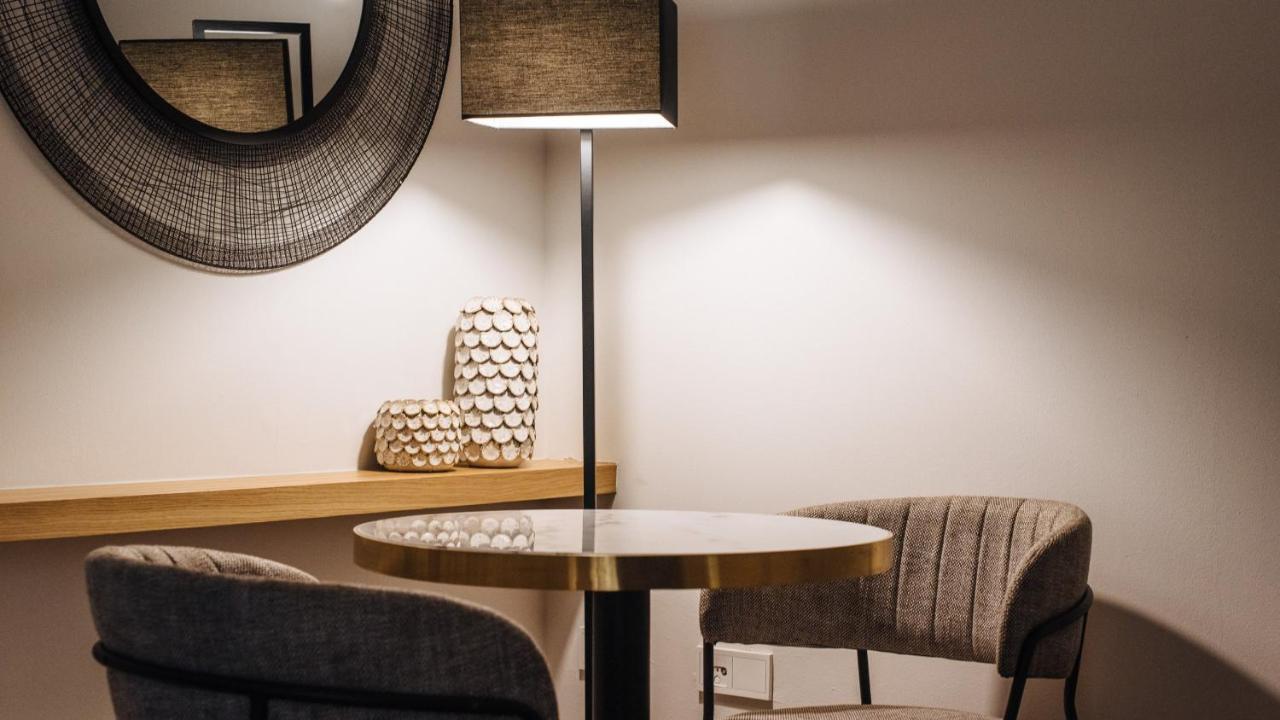 R26 Suites Sevilla エクステリア 写真