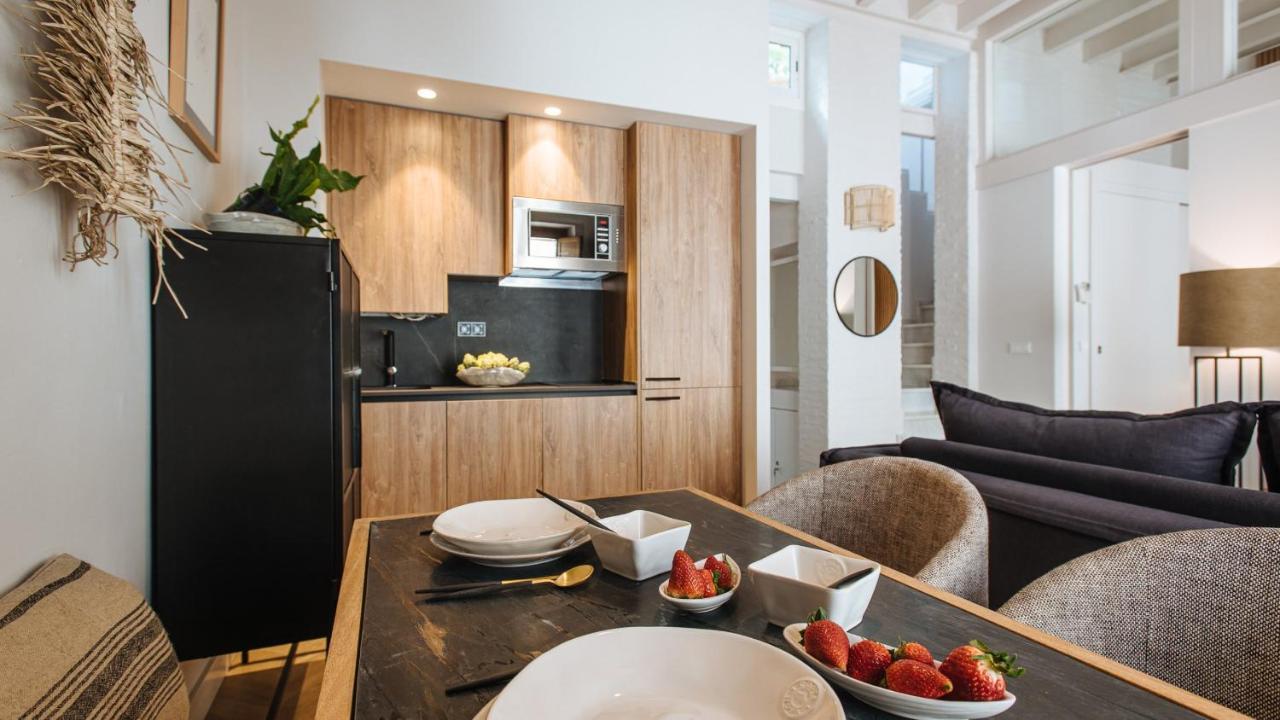 R26 Suites Sevilla エクステリア 写真