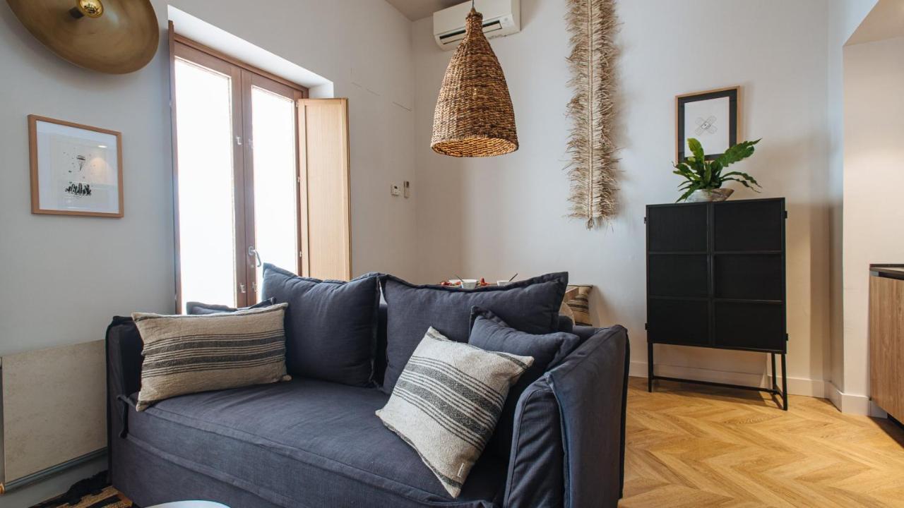 R26 Suites Sevilla エクステリア 写真